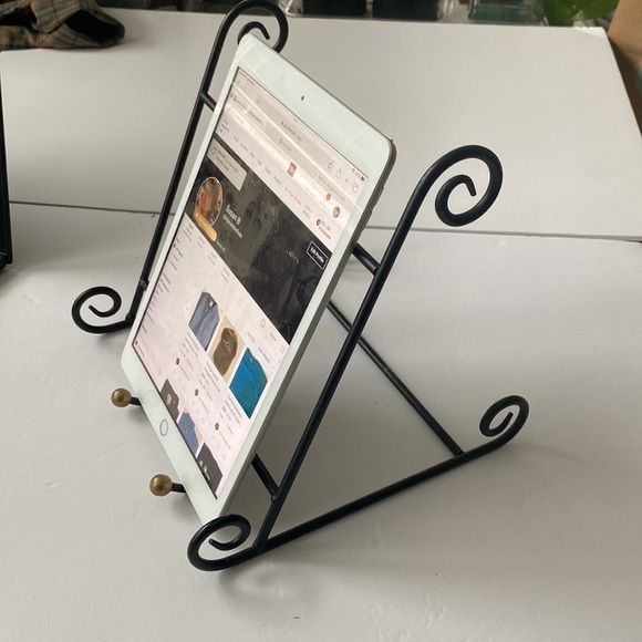 Tablet cookbook holder black gold adjustable- tablet not included - Picture 2 of 9